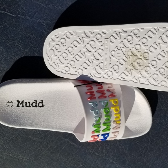 Mudd Rainbow 🌈 Love Slides - Picture 3 of 4